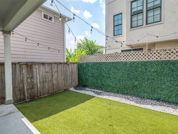 1511 Crockett Street A, Houston TX 77007