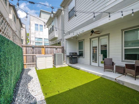 1511 Crockett Street A, Houston TX 77007