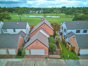 7631 Ameswood Road, Houston TX 77095