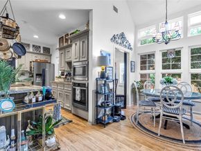 7631 Ameswood Road, Houston TX 77095
