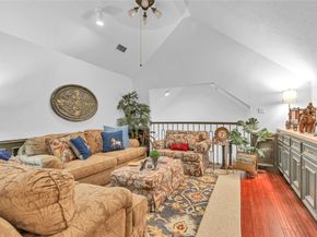 7631 Ameswood Road, Houston TX 77095
