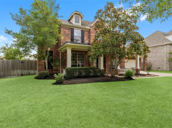 12611 Wandering Streams Drive, Tomball TX 77377