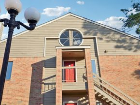 2023 Gentryside Drive 108, Houston TX 77077