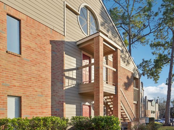 2023 Gentryside Drive 108, Houston TX 77077