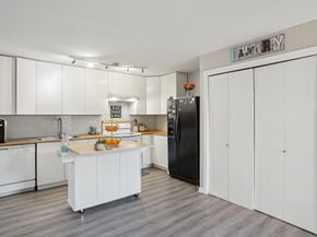 2023 Gentryside Drive 108, Houston TX 77077