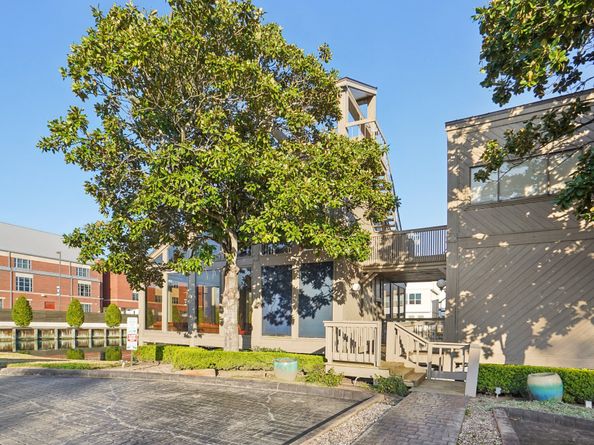 2023 Gentryside Drive 108, Houston TX 77077
