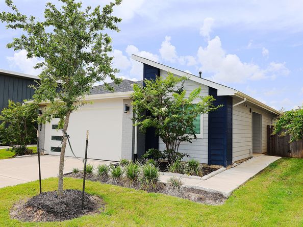 2905 Chase Cross Lane, Houston TX 77047
