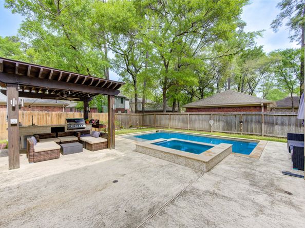 14 Treestar Place, Spring TX 77381