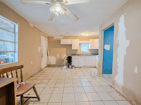 2416 Cumberland Street, Houston TX 77023