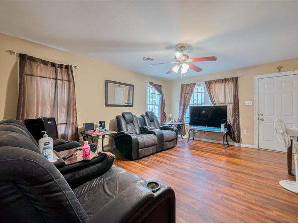 2416 Cumberland Street, Houston TX 77023