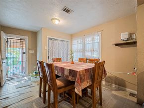 2416 Cumberland Street, Houston TX 77023