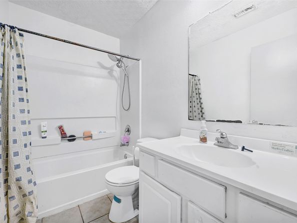 7918 Anza Circle, Houston TX 77012