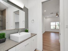 207 Pierce Street 301, Houston TX 77002