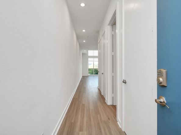 207 Pierce Street 301, Houston TX 77002