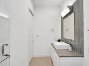 207 Pierce Street 301, Houston TX 77002