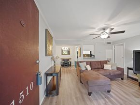 18519 Egret Bay Boulevard 1510, Webster TX 77058