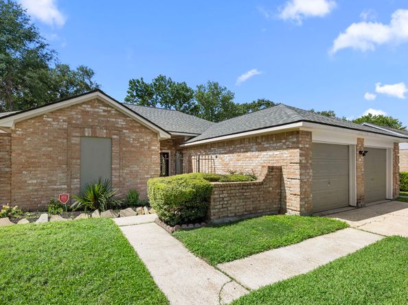 6114 Elkwood Forest Drive, Houston TX 77088