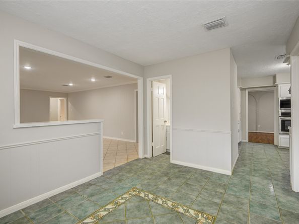 5330 Boyce Springs Drive, Houston TX 77066