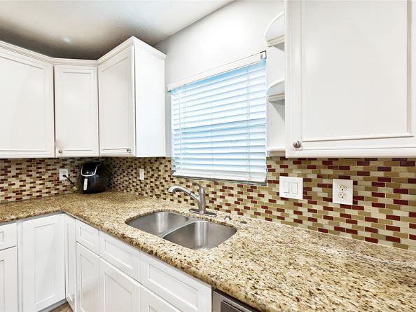 32106 Willow Creek Park, Conroe TX 77385
