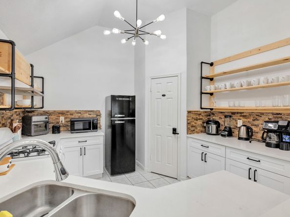 8222 Viny Ridge Drive, Houston TX 77083