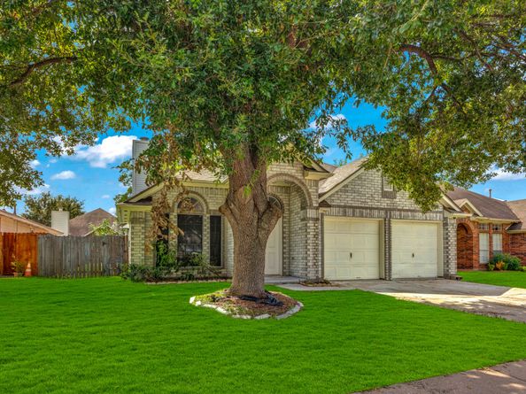 8222 Viny Ridge Drive, Houston TX 77083