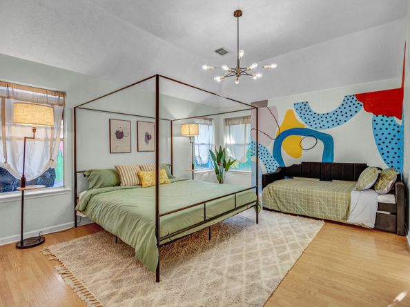 8222 Viny Ridge Drive, Houston TX 77083