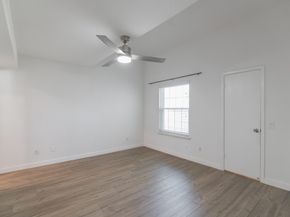 9809 Richmond Avenue A13, Houston TX 77042