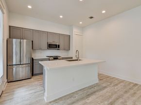 3512 Oak Forest Grove Drive, Houston TX 77018