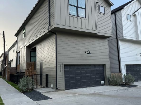 3512 Oak Forest Grove Drive, Houston TX 77018