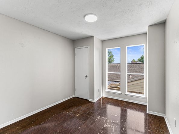 8712 Covent Garden St Street, Houston TX 77031