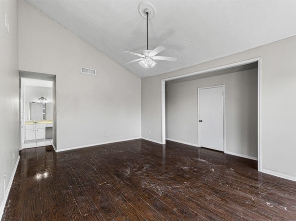 8712 Covent Garden St Street, Houston TX 77031