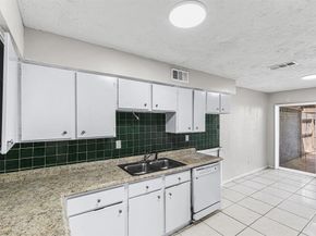 8712 Covent Garden St Street, Houston TX 77031