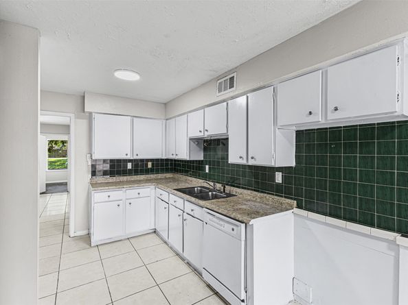 8712 Covent Garden St Street, Houston TX 77031