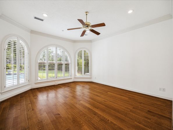 30 Halfmoon Court, The Woodlands TX 77380