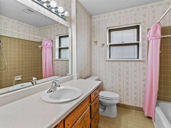14115 Lantern Lane, Houston TX 77015