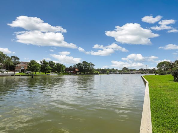 18519 Egret Bay Boulevard 1517, Houston TX 77058