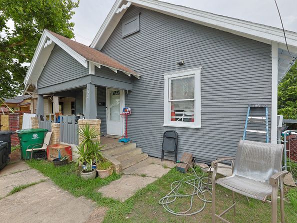 702 72nd Street, Houston TX 77011