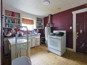 702 72nd Street, Houston TX 77011
