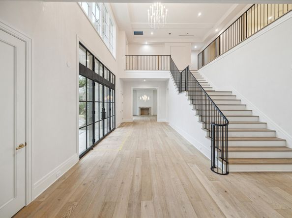 3653 Chevy Chase Drive, Houston TX 77019