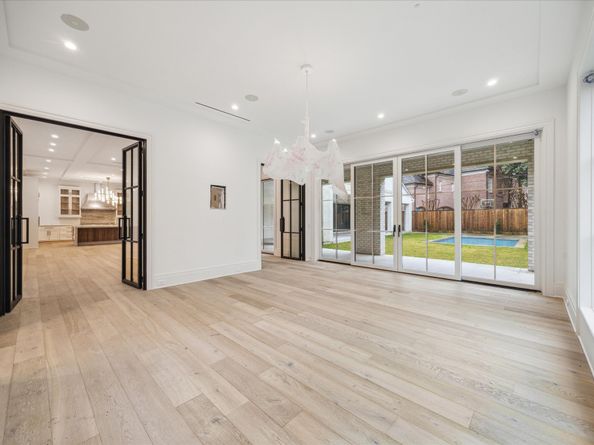 3653 Chevy Chase Drive, Houston TX 77019
