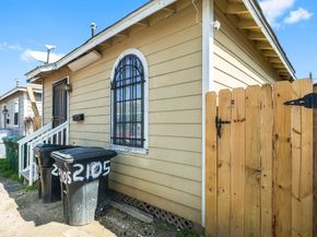 2105 Russell Street, Houston TX 77026