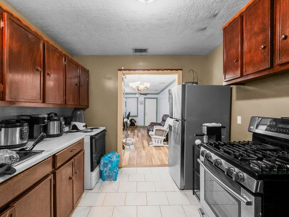 2105 Russell Street, Houston TX 77026