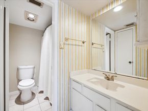 1071 Country Place Drive 1071, Houston TX 77079
