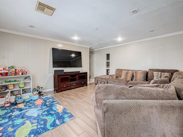9143 Grannis Street, Houston TX 77075