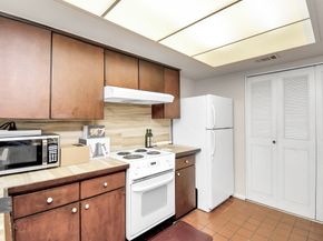 10382 Hammerly Boulevard, Houston TX 77043