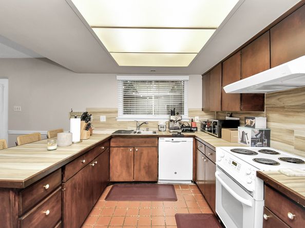 10382 Hammerly Boulevard, Houston TX 77043