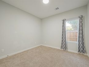 336 De Haven Street, Houston TX 77029