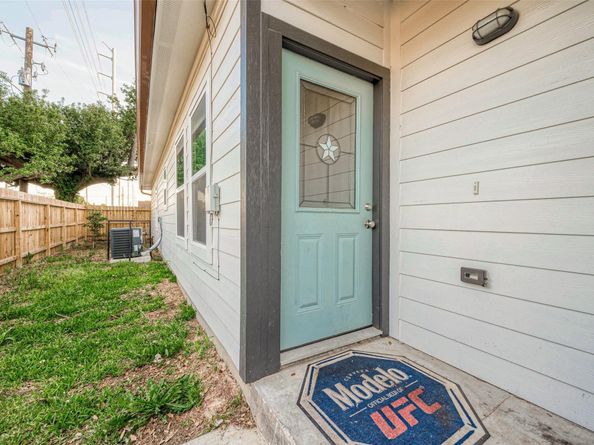 336 De Haven Street, Houston TX 77029