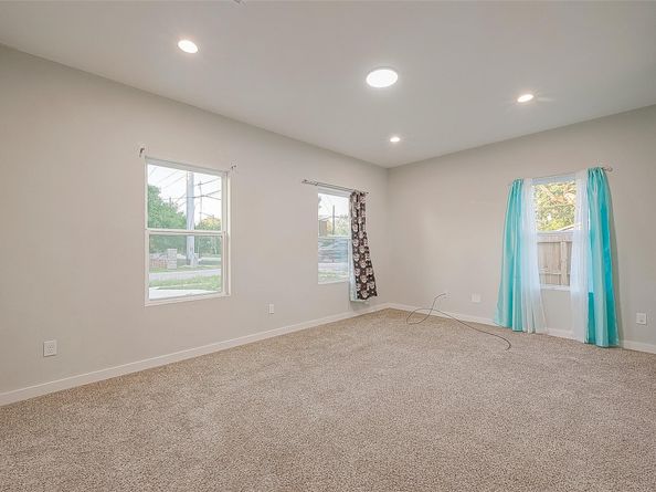 336 De Haven Street, Houston TX 77029