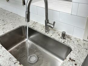 502 Sammon Drive 13, Humble TX 77338